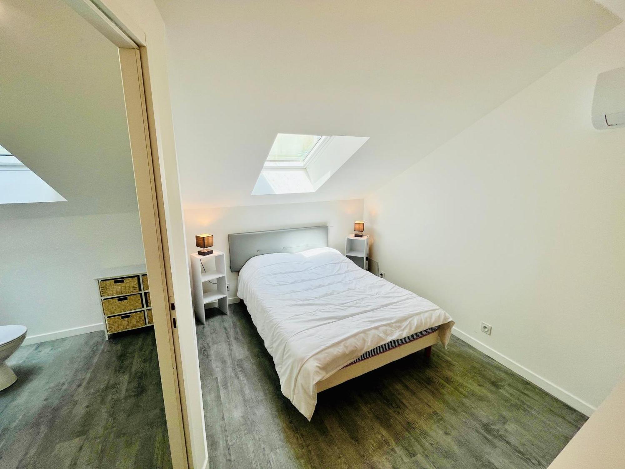 2 Suites, Cour Privee, Climatisation, Le Nid De Blois Vienne Экстерьер фото
