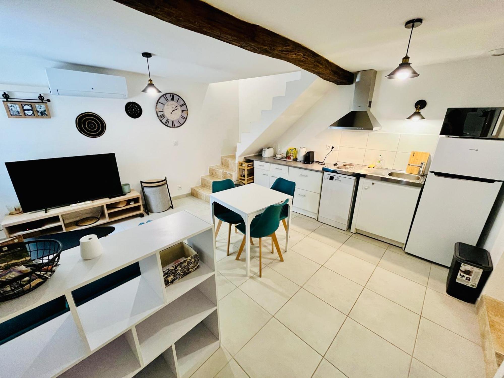 2 Suites, Cour Privee, Climatisation, Le Nid De Blois Vienne Экстерьер фото
