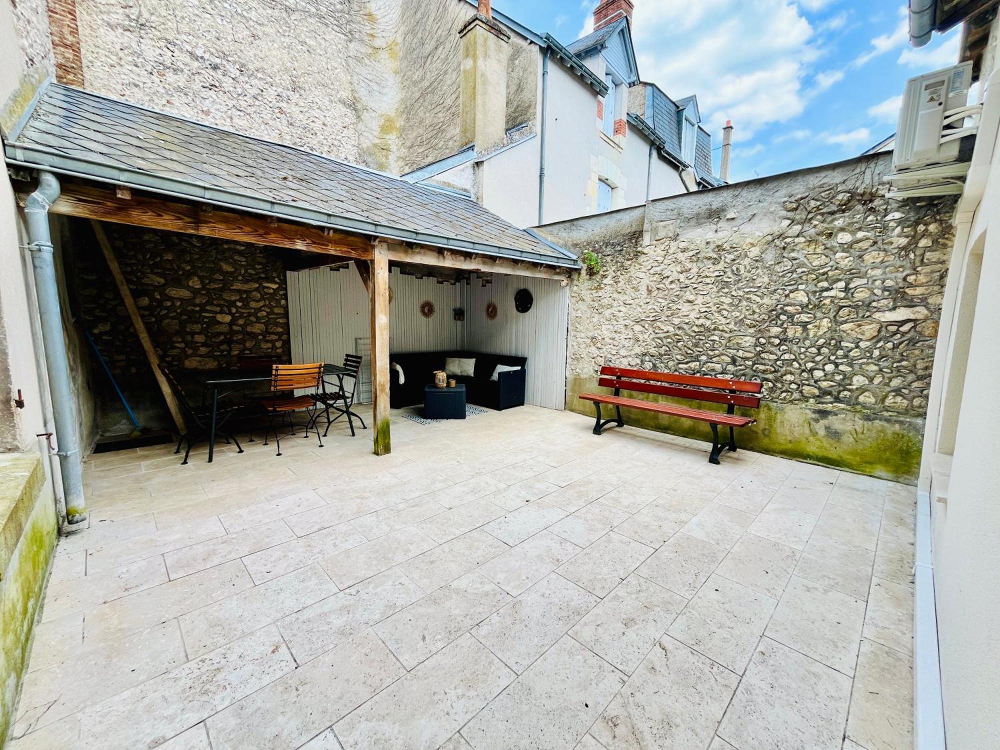 2 Suites, Cour Privee, Climatisation, Le Nid De Blois Vienne Экстерьер фото